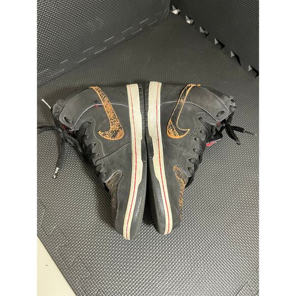 2015 Nike Dunk High Pro SB‎ 'Distressed Leather' 305050-026 Men's Size 9 - Picture 4 of 11